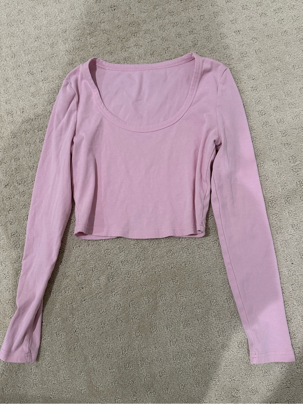 Classic Scoop Neck Long Sleeve Crop Top - Pink